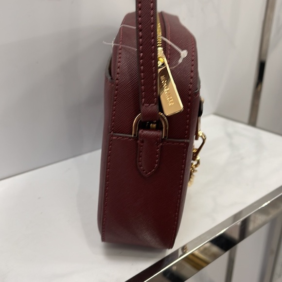 Michael Kors Jet Set Item Large East West Zip Chain Crossbody 
Merlot - Picture 16 of 16